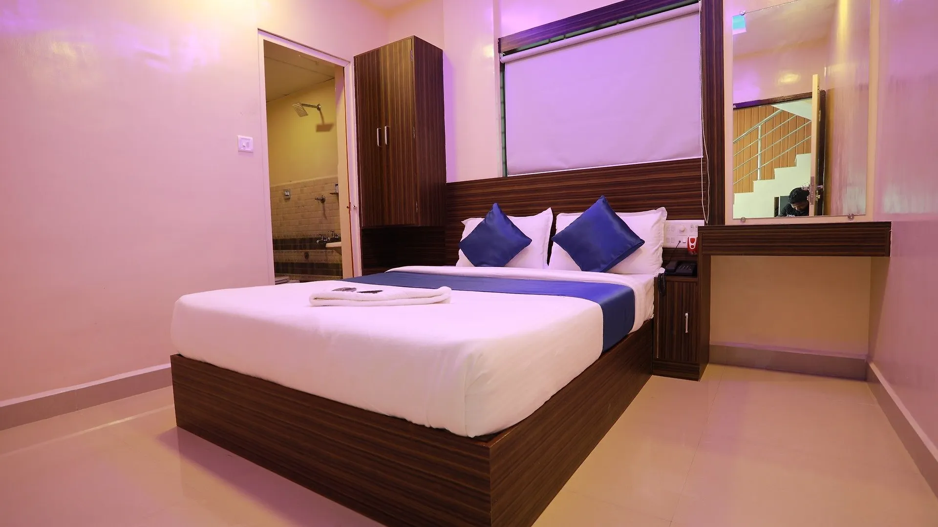 Fabhotel Blue Orchid Railway Station Kochi