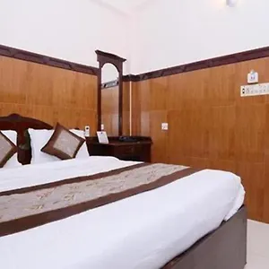 Hotel Ascot, Kochi