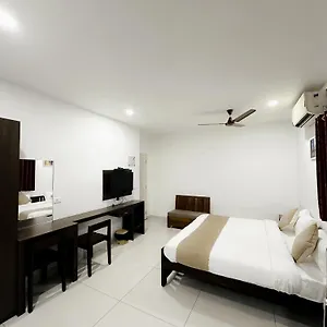 Hotel White House